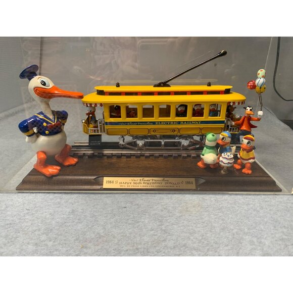 Walt Disney Donald Duck 50th Birthday Electric Railway Diorama By Pride Lines Lt